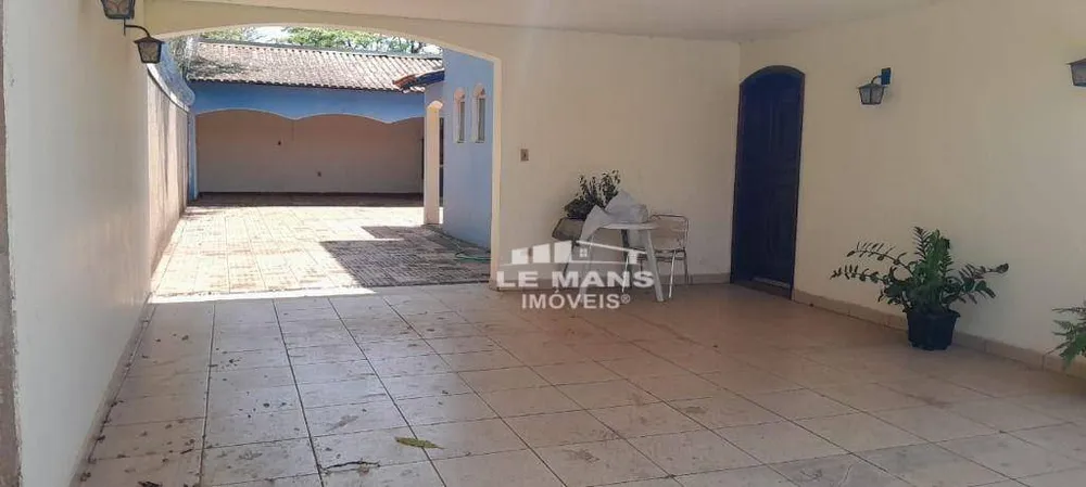 Casa, 6 quartos, 231 m² - Foto 13
