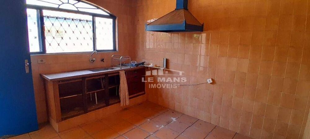 Casa, 6 quartos, 231 m² - Foto 4