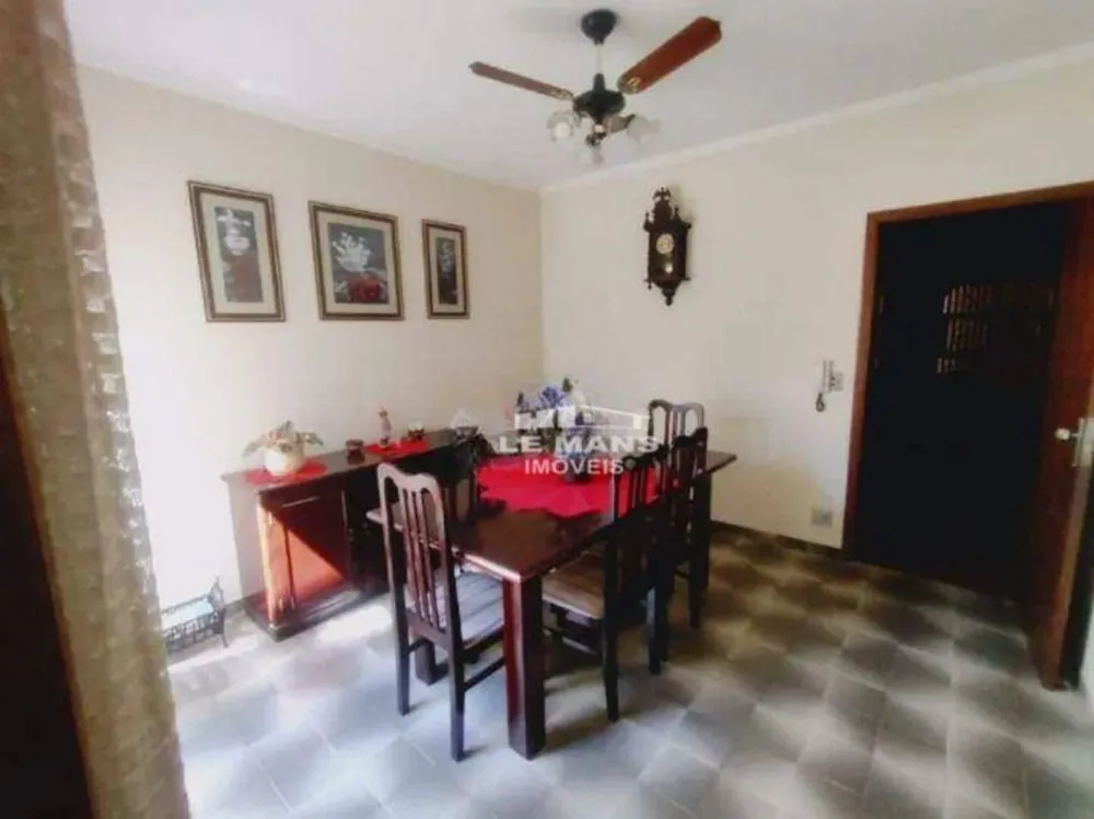 Casa, 3 quartos, 252 m² - Foto 15