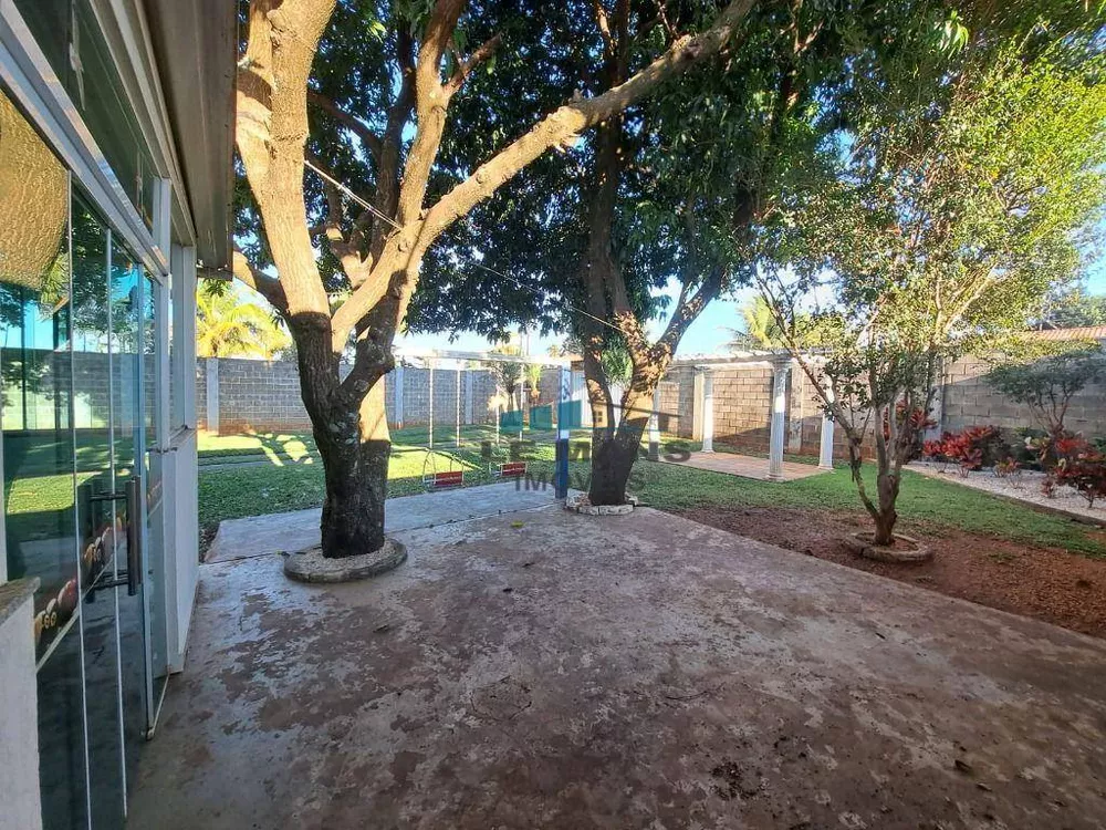 Chácara à venda e aluguel com 2 quartos, 318m² - Foto 5