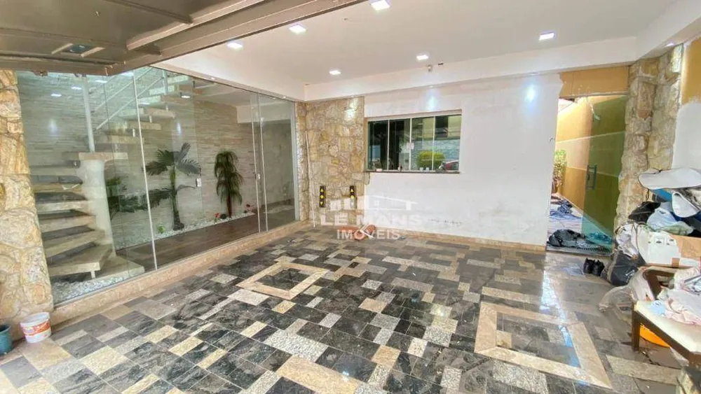 Casa, 4 quartos, 128 m² - Foto 1