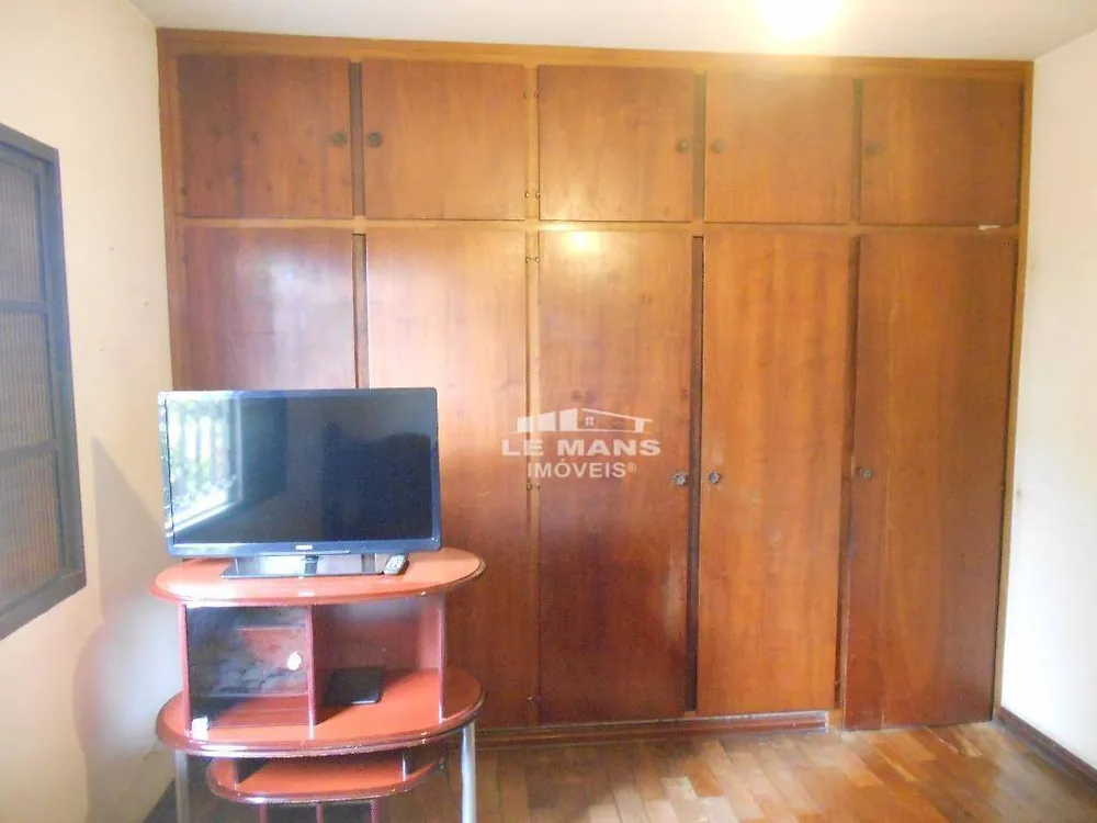 Casa, 3 quartos, 236 m² - Foto 10