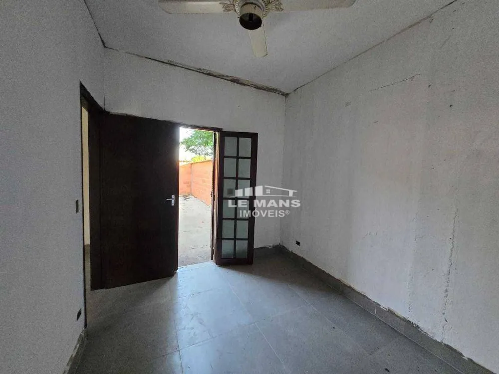 Chácara, 2 quartos, 1376 m² - Foto 9