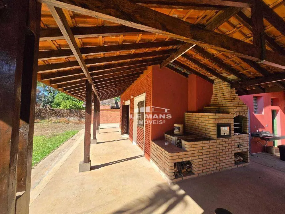 Chácara, 2 quartos, 1376 m² - Foto 1