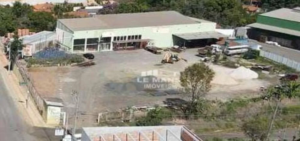 Depósito-Galpão, 1200 m² - Foto 1