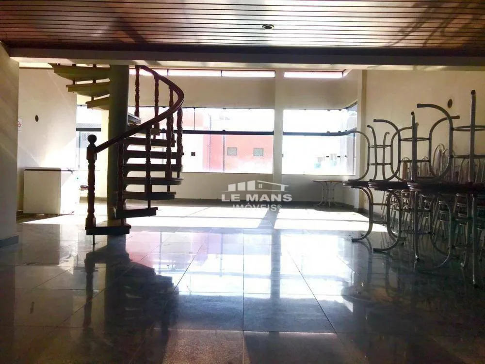 Apartamento, 3 quartos, 282 m² - Foto 1