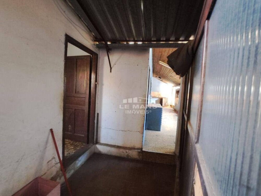 Casa à venda com 4 quartos, 151m² - Foto 7