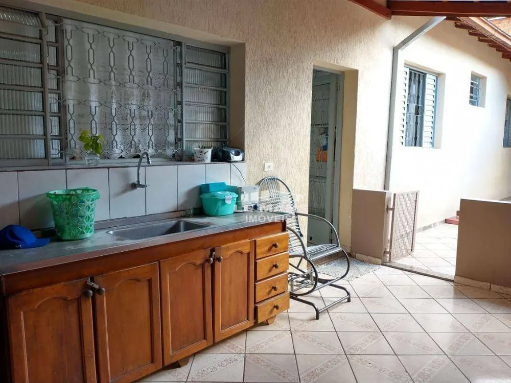 Casa, 3 quartos, 215 m² - Foto 2