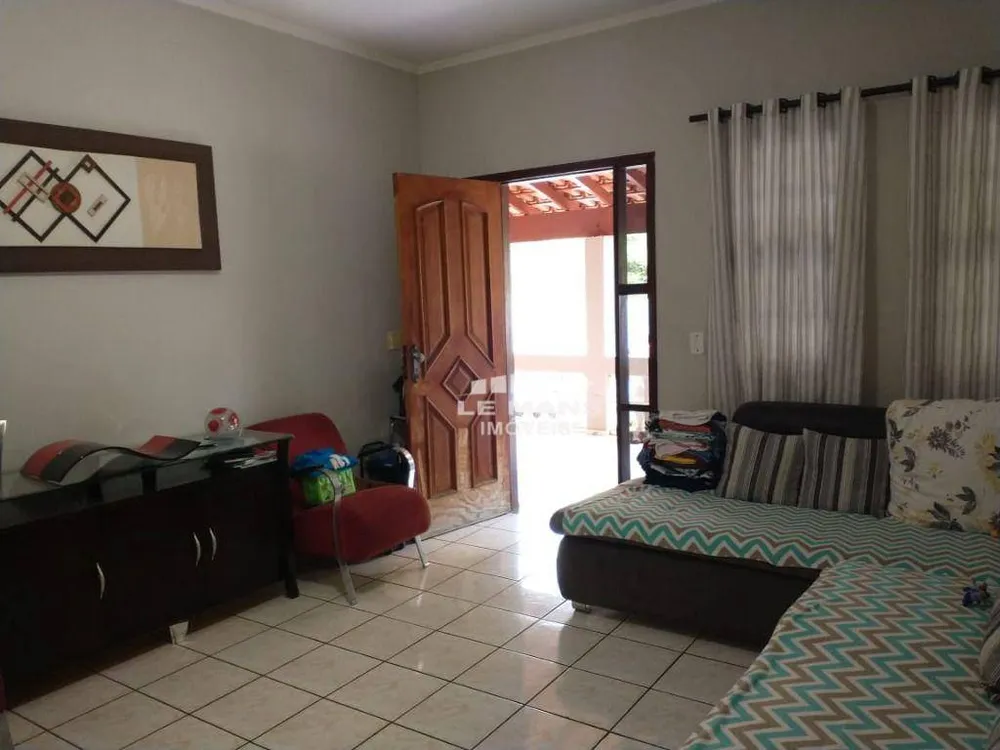 Casa, 3 quartos, 215 m² - Foto 3