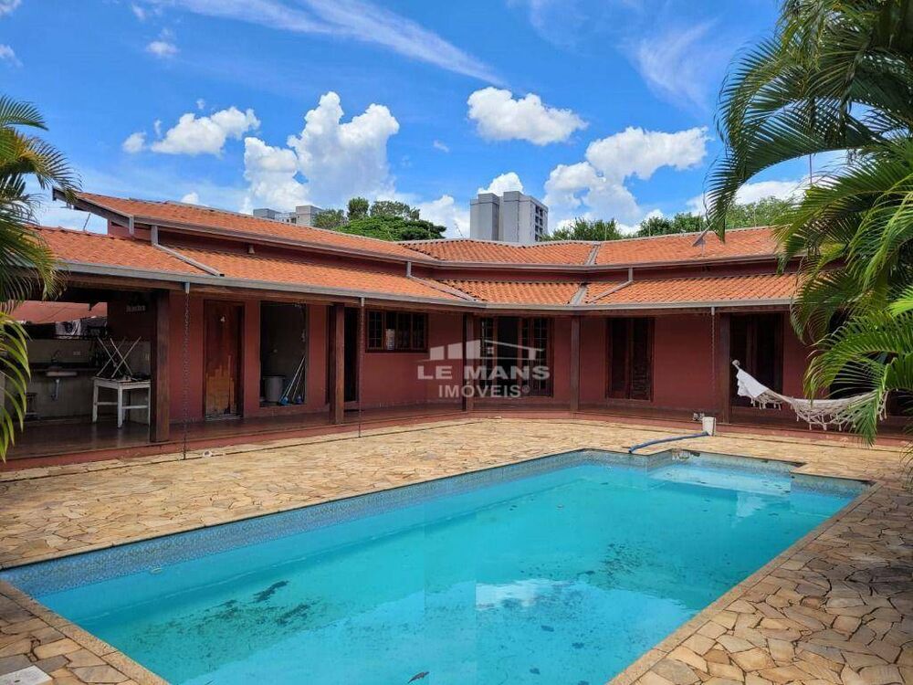 Casa à venda com 3 quartos, 200m² - Foto 2