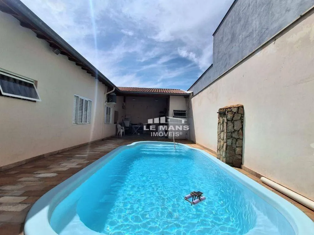 Casa, 3 quartos, 165 m² - Foto 1