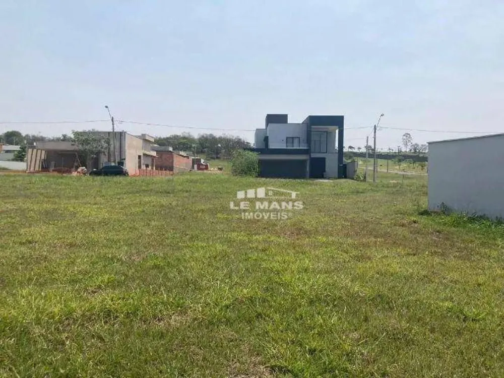 Loteamento e Condomínio, 525 m² - Foto 1