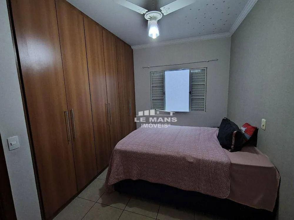 Casa, 2 quartos, 130 m² - Foto 1