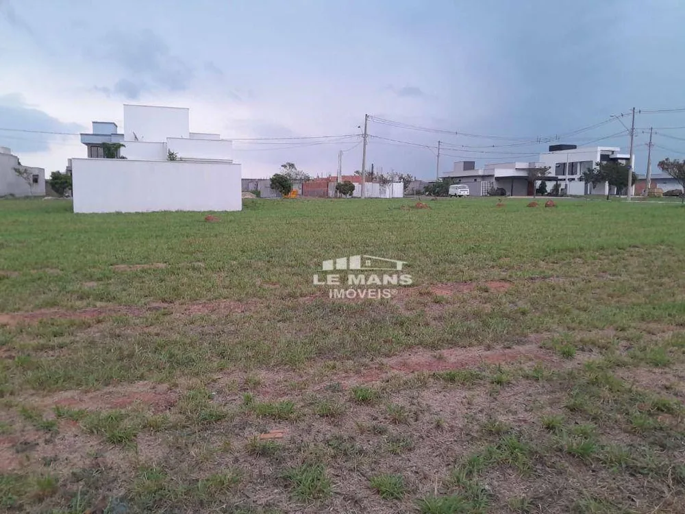 Loteamento e Condomínio, 200 m² - Foto 1