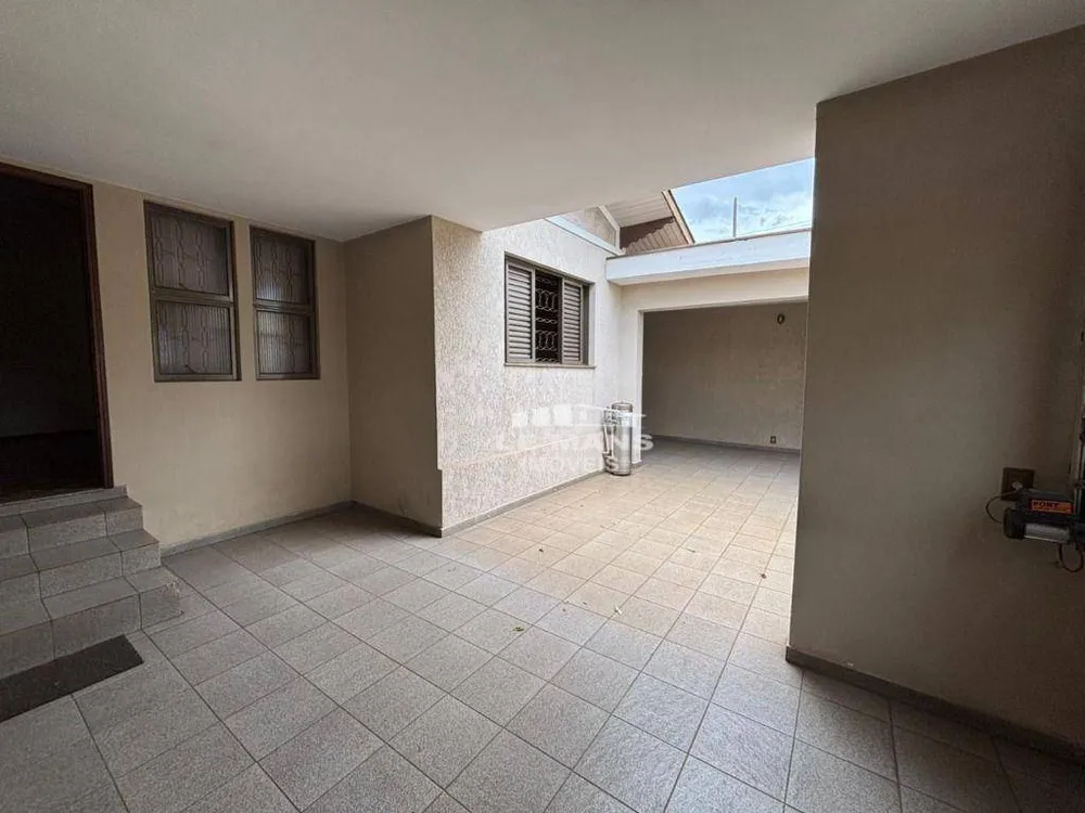 Casa, 3 quartos, 172 m² - Foto 1