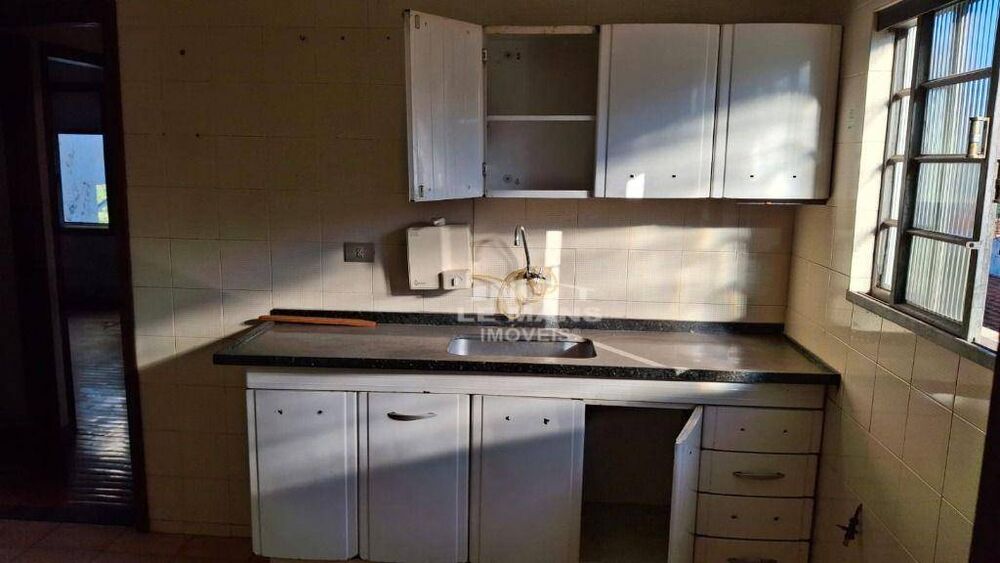 Casa, 4 quartos, 200 m² - Foto 8