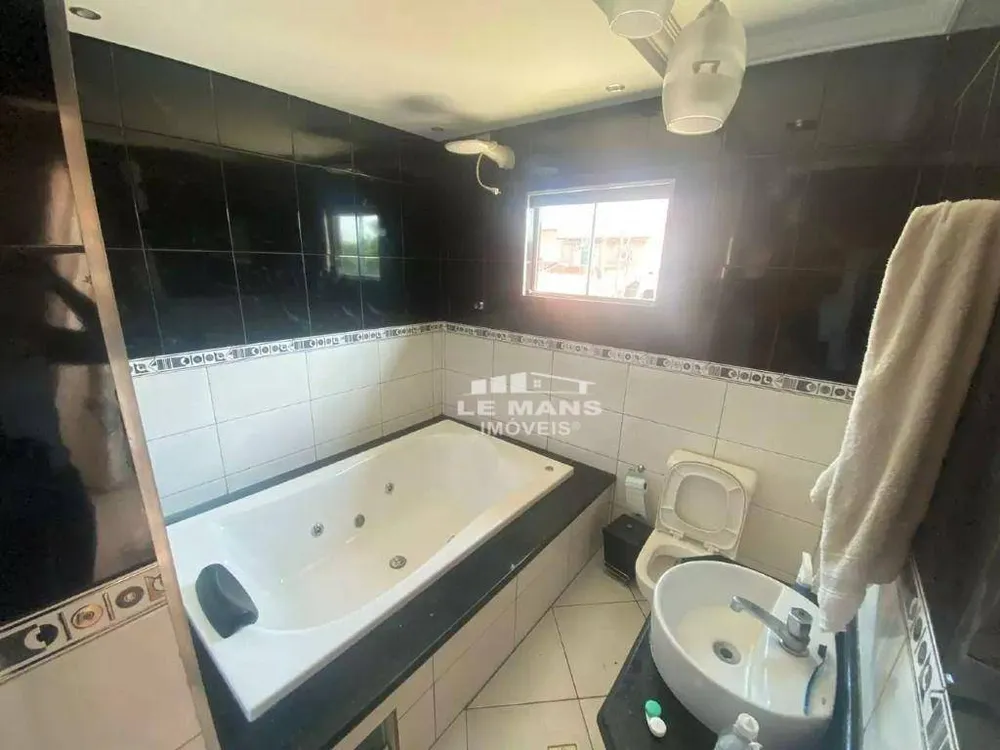 Casa, 3 quartos, 200 m² - Foto 6