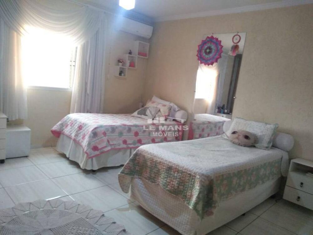 Casa, 3 quartos, 188 m² - Foto 10