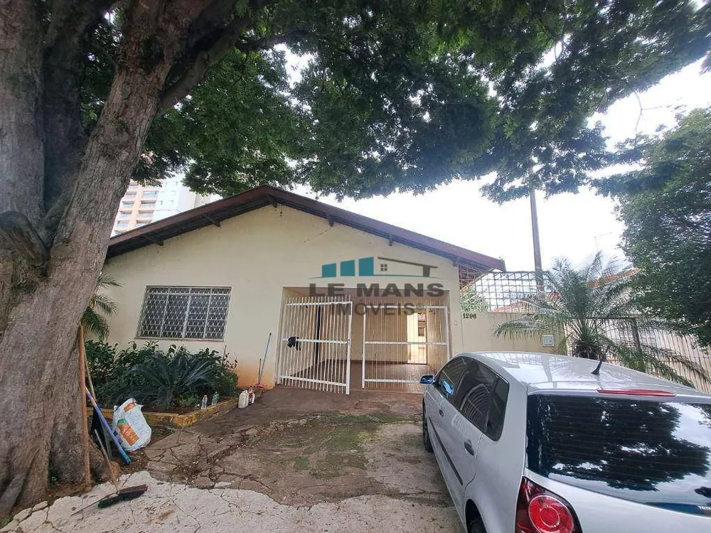 Casa à venda e aluguel com 3 quartos, 240m² - Foto 3