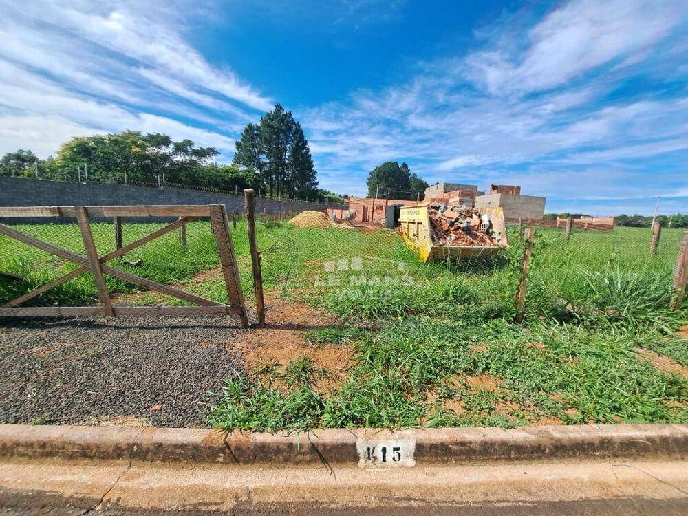 Loteamento e Condomínio, 300 m² - Foto 1