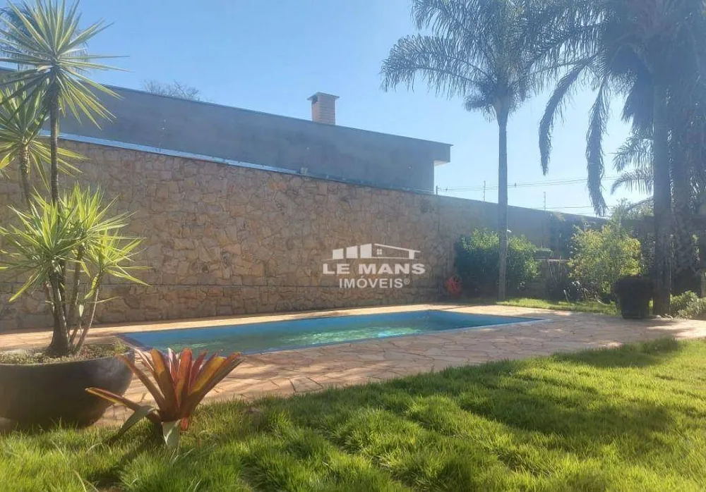 Chácara, 3 quartos, 1000 m² - Foto 1