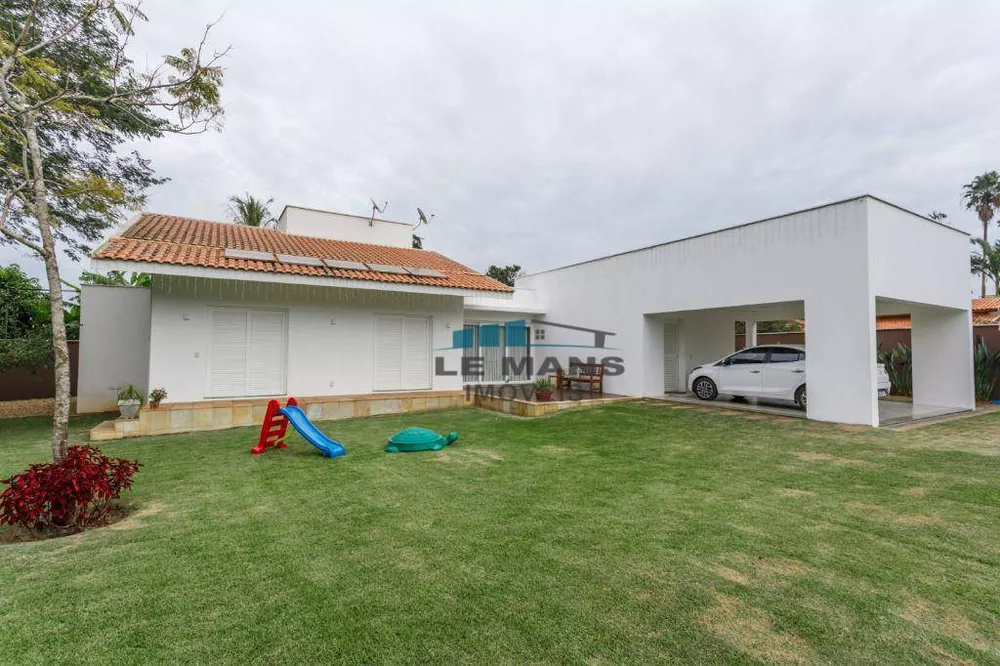 Casa de Condomínio à venda com 3 quartos, 261m² - Foto 3