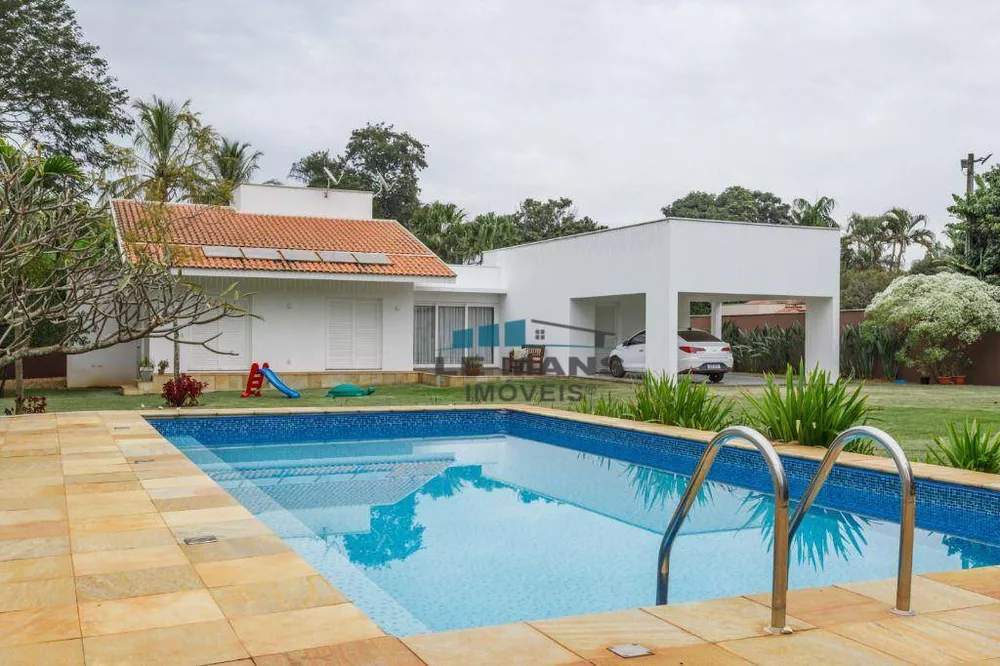 Casa de Condomínio à venda com 3 quartos, 261m² - Foto 1