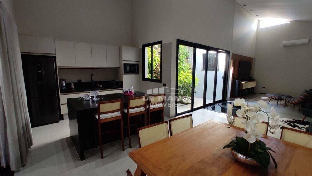 Casa de Condomínio, 4 quartos - Foto 1