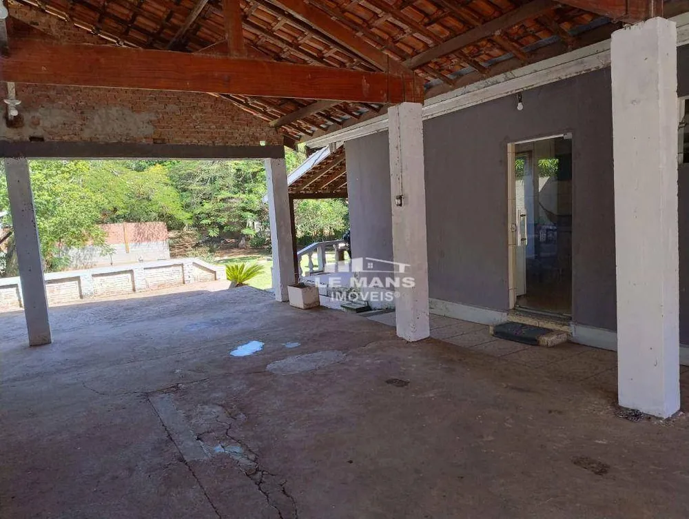 Chácara, 3 quartos, 1612 m² - Foto 2