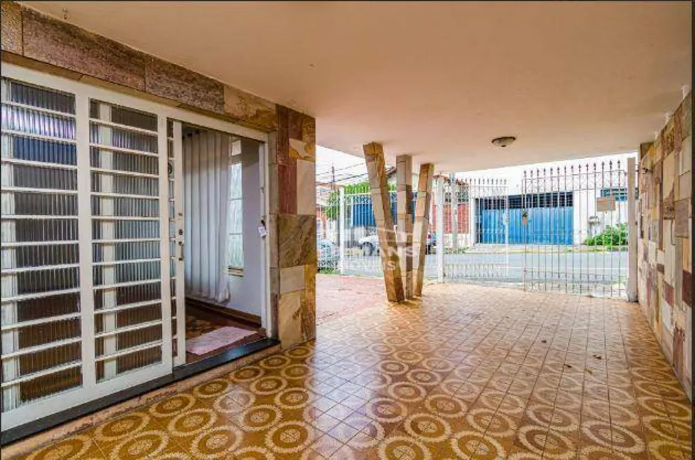 Casa, 3 quartos, 223 m² - Foto 2