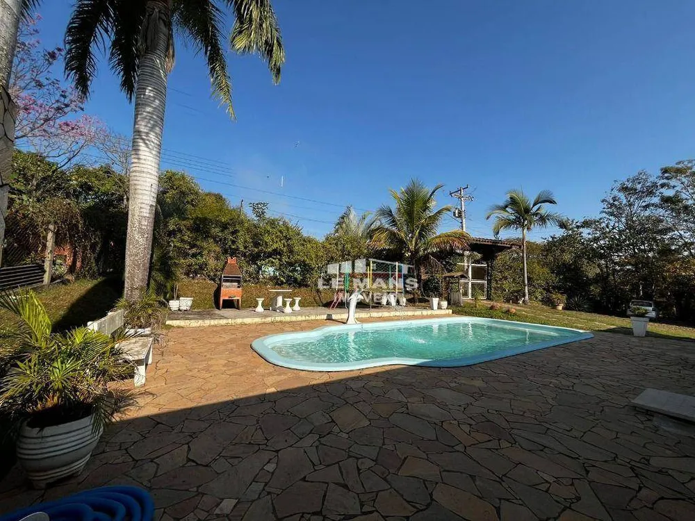 Chácara, 2 quartos, 2904 m² - Foto 1