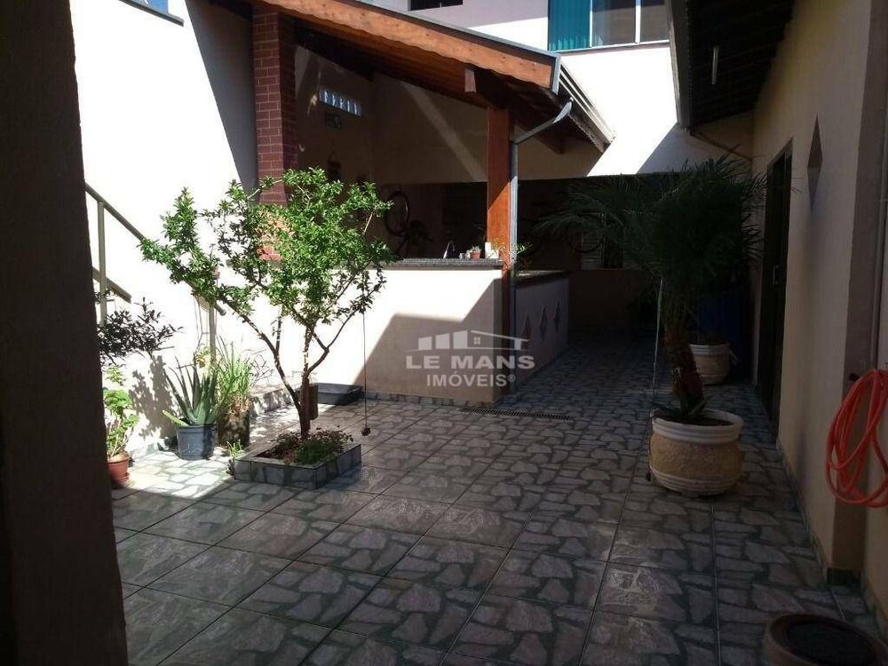 Casa, 4 quartos, 248 m² - Foto 7