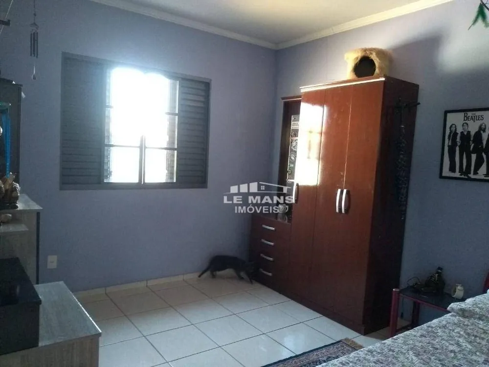 Casa, 4 quartos, 248 m² - Foto 12