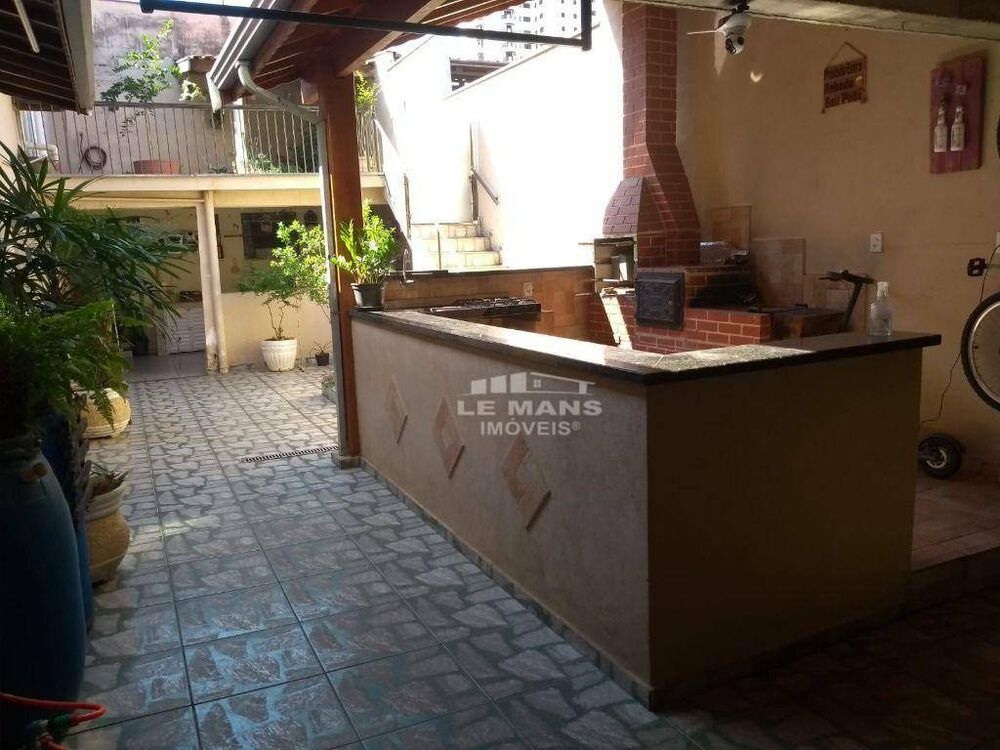 Casa, 4 quartos, 248 m² - Foto 3