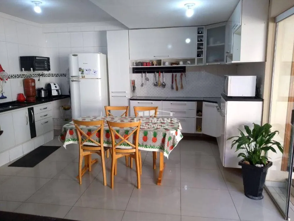 Casa, 4 quartos, 248 m² - Foto 10