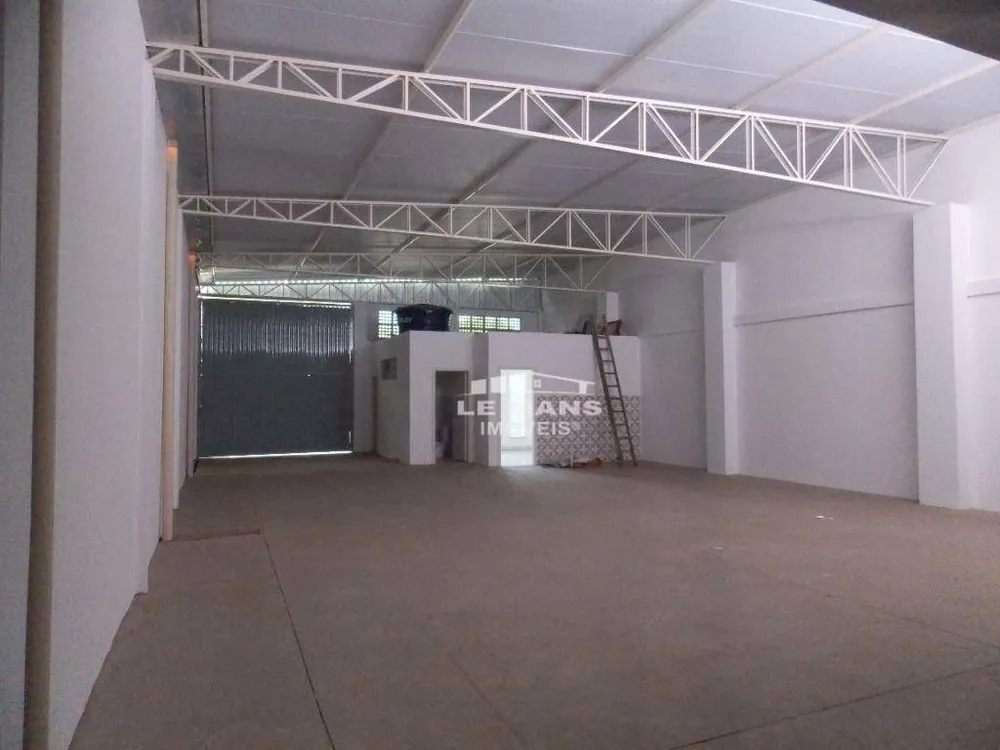 Depósito-Galpão, 250 m² - Foto 1