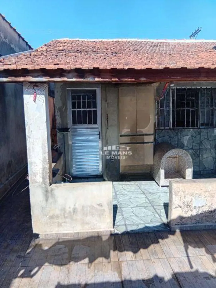 Casa, 3 quartos, 60 m² - Foto 1