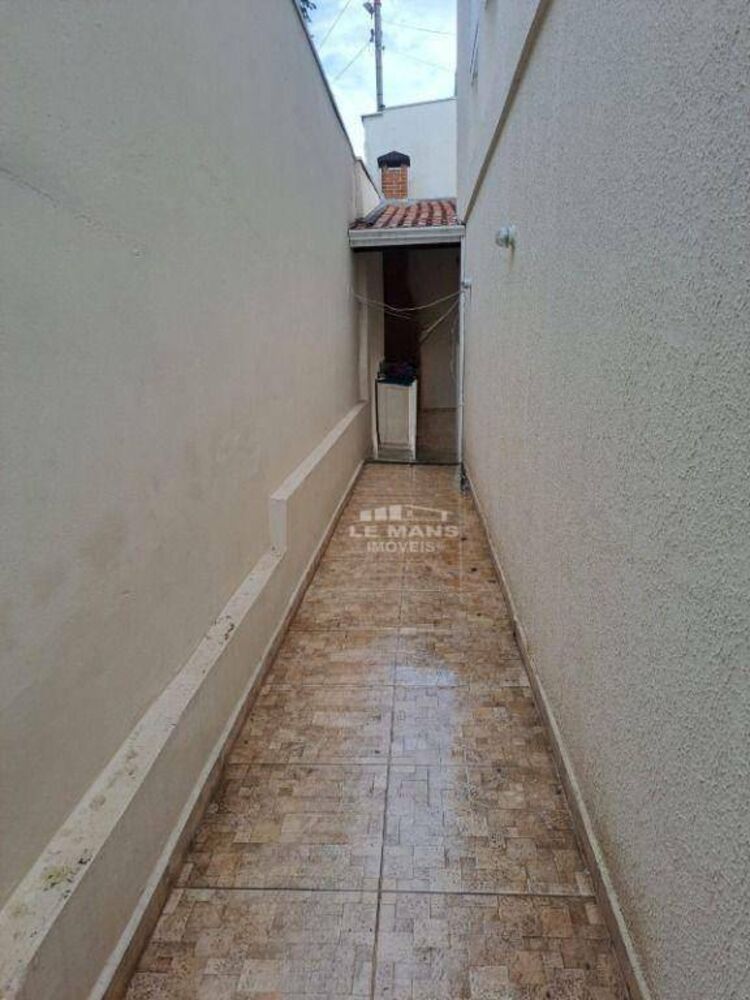 Casa, 3 quartos, 202 m² - Foto 2