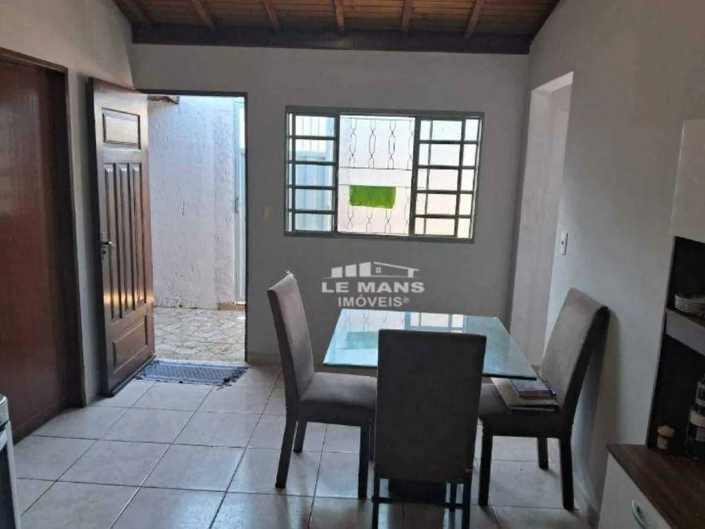 Casa, 5 quartos, 183 m² - Foto 1