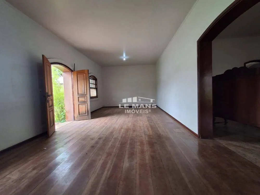 Casa, 3 quartos, 285 m² - Foto 4