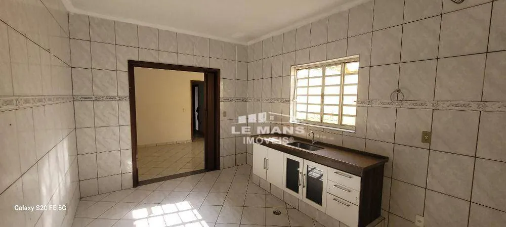 Casa, 4 quartos, 106 m² - Foto 1