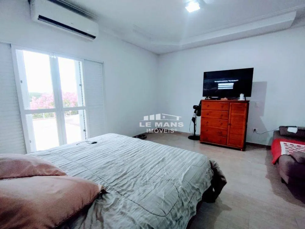 Casa, 3 quartos, 195 m² - Foto 4