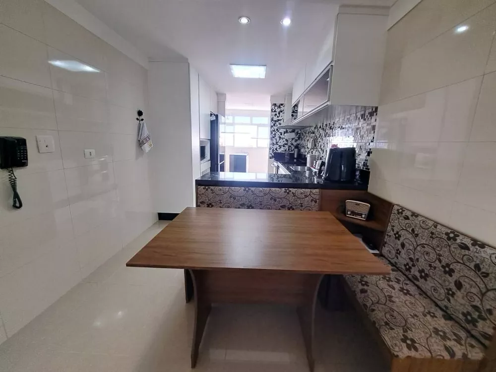 Apartamento à venda com 3 quartos, 160m² - Foto 4