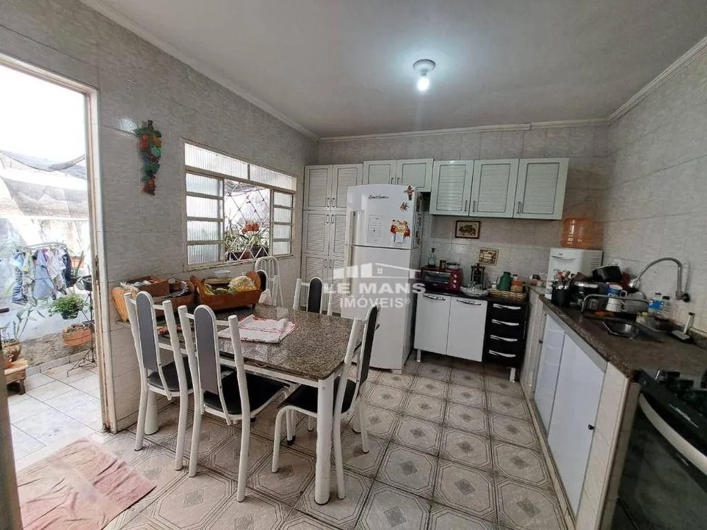 Casa, 2 quartos, 82 m² - Foto 1