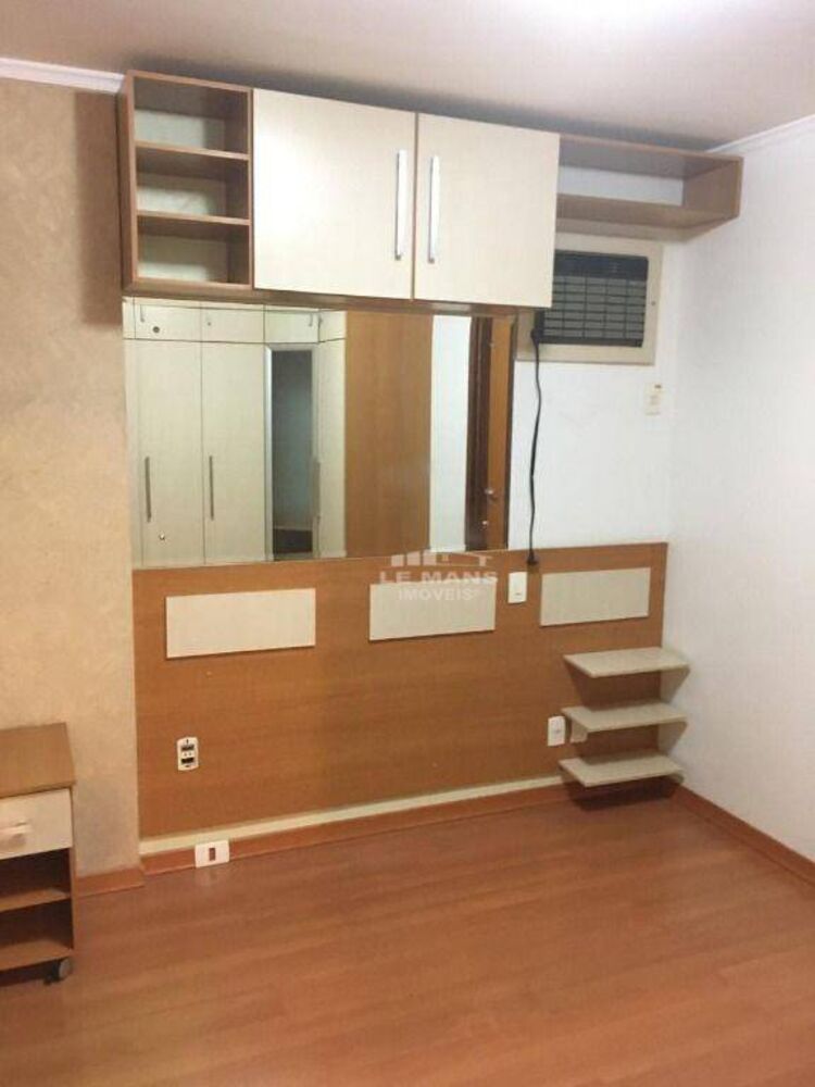 Apartamento à venda com 3 quartos, 97m² - Foto 10