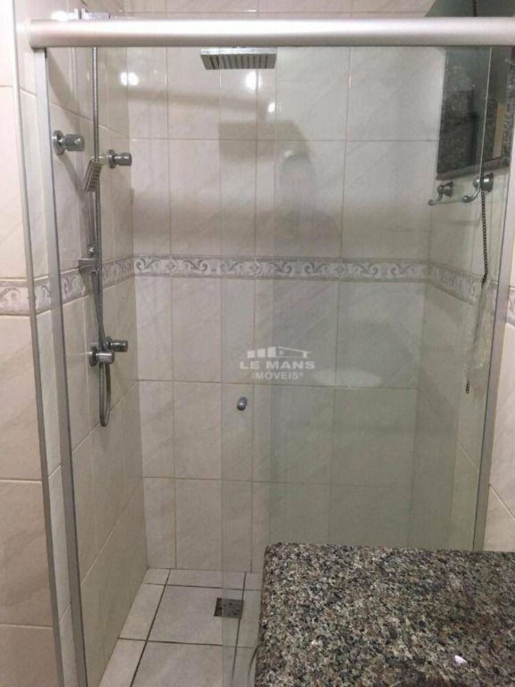Apartamento à venda com 3 quartos, 97m² - Foto 9