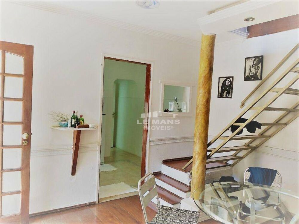 Casa à venda com 4 quartos, 218m² - Foto 10