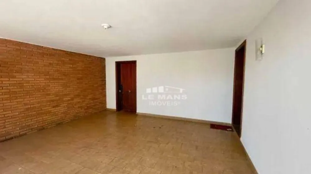 Casa, 1 quarto, 207 m² - Foto 1