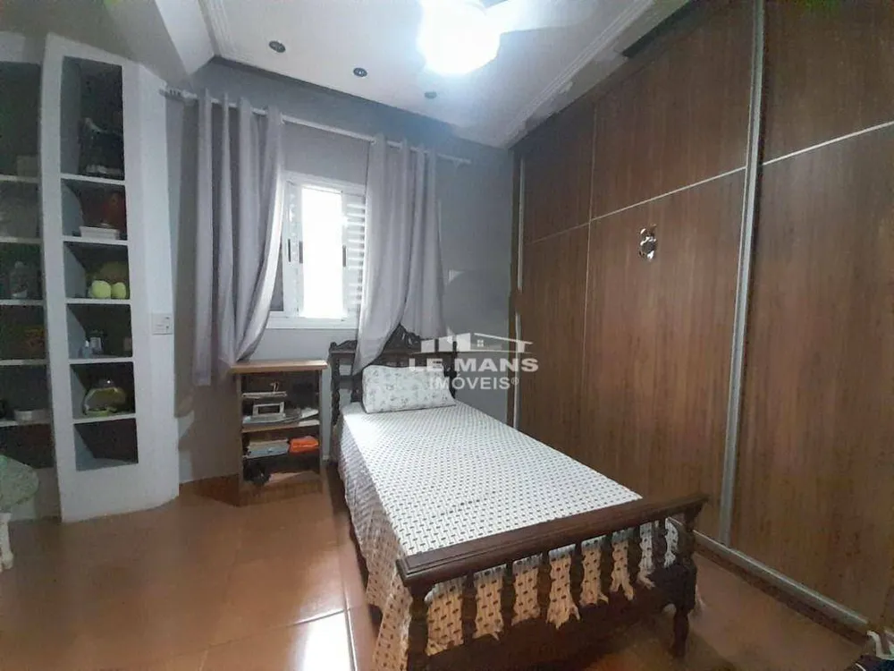 Casa, 3 quartos, 220 m² - Foto 5