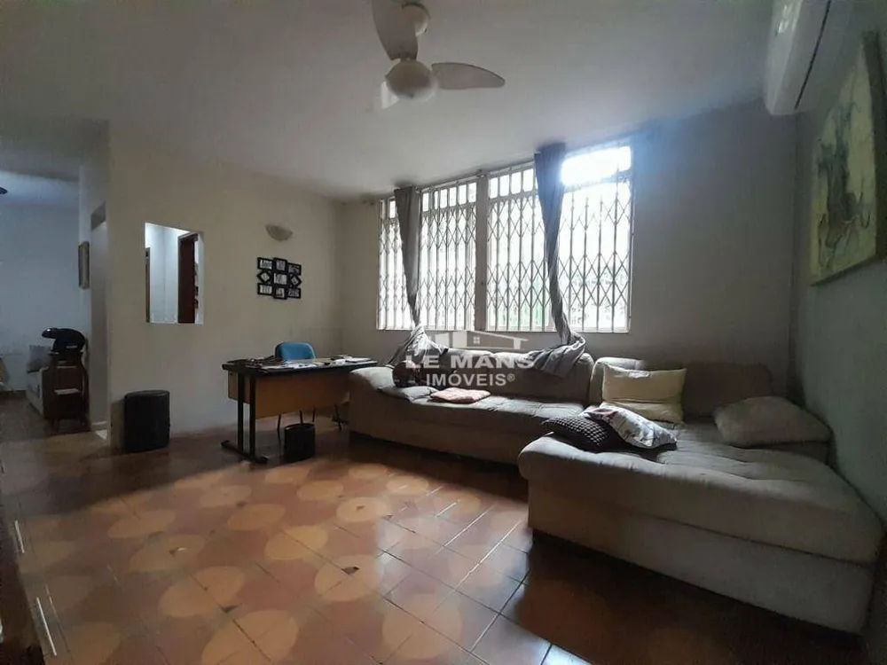 Casa, 3 quartos, 220 m² - Foto 2